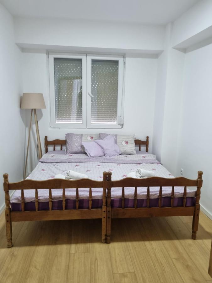 Golden Sun Skopje Appartement Buitenkant foto